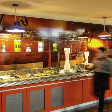 Ibis Cancun Centro Отели рядом с достопримечательностью «Караоке-бар Show Time»