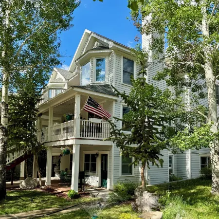 The Clipper Inn Bed & Breakfast