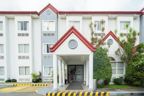Microtel by Wyndham Batangas - Bathtub