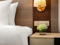 Radisson Hotel Berlin Charlottenburg Hotels near Admiralspalast