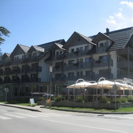 Hotel Jezero