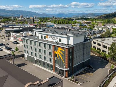 La Quinta Inn & Suites By Wyndham Kelowna Bc