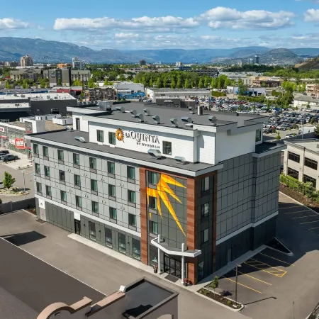 La Quinta Inn & Suites By Wyndham Kelowna Bc