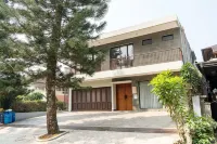 Kamala Plantation View Villa 10 Bedrooms with a Private Heated Infinity Pool and a Billiard Table - pemandangan pegunungan