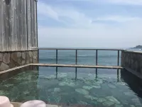 Beachside 100 - น้ำพุร้อน