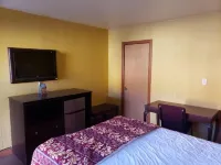 Providencia Motel - parking