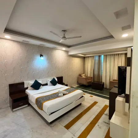 Meera Madhav Resort