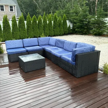 New 4 BR house near center and beaches with bikes