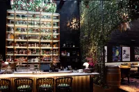 MJ's - bar