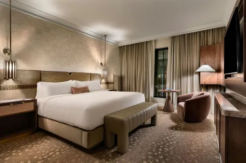 Hotel Vin, Rogers, Autograph Collection - 3-Star