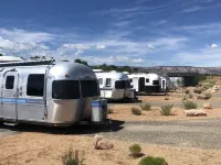 Camp Eddy - parking