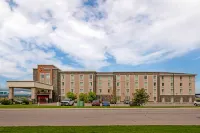 Comfort Inn & Suites Airport North - 2-Star