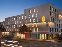 Super 8 by Wyndham Augsburg Hotels near Augustusbrunnen