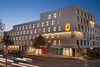Super 8 by Wyndham Augsburg - Wifi