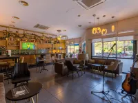 宜必思梅克內斯飯店 - 酒吧