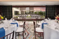 Graduate by Hilton Ann Arbor - فطور