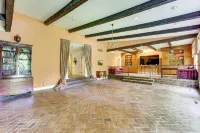 3 Mi to Dtwn! Grand Goldsboro Getaway -  Privatzimmer