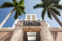 Marriott Stanton South Beach - Infinity Pools