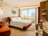 UNFRAMED, Autograph Collection Hotels near Holocaust Memorial