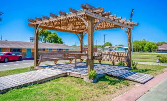 Gulfway Motel by OYO Near Airport I 37