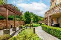 Courtyard by Marriott Oneonta Cooperstown Area - parking