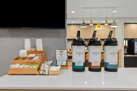 萬豪旗下的TownePlace Suites 酒店套房歐佩利卡奧本 - 早餐