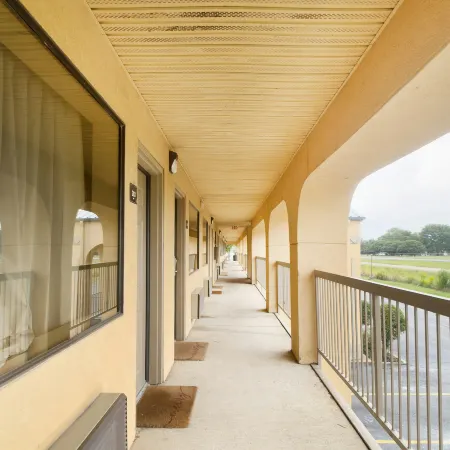 Deerfield Inn by Capital O Blytheville AR I55