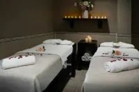 Delta Hotels by Marriott Manchester Airport - spa