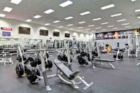 DoubleTree by Hilton Pleasanton at the Club - Gym