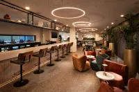 DoubleTree by Hilton Hobart - bar