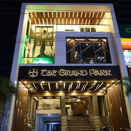 The Grand Park Hotel
