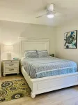 NEW COMPLETE REMODEL, MELBOURNE HARBOUR VIEWS - balcony