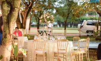Hotel de Campo Villa de Ada - Housity