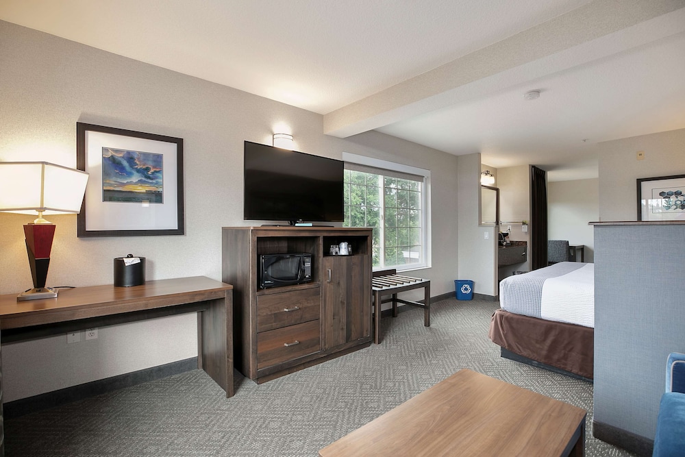 Best Western Plus Northwind Inn & Suites