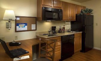 Candlewood Suites Fayetteville-Univ of Arkansas