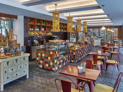 レストラン ハイアット リージェンシー ダナン リゾート＆スパの写真