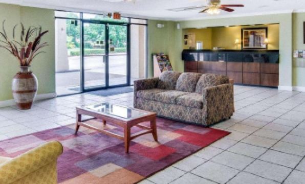 Motel 6 Texarkana, TX