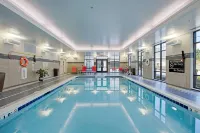 Hampton Inn & Suites Cazenovia - parking