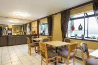 Days Inn by Wyndham Pinole Berkeley Hotels in Richmond