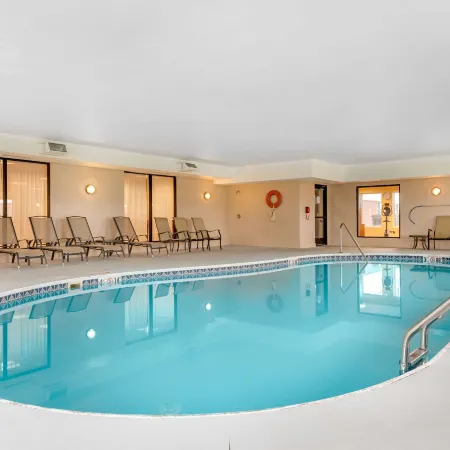 Comfort Suites Findlay I-75 Near Sports Complex