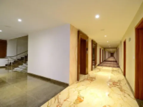 Hotel le Roi Raipur at Raipur Railway Station Hotels in Raipur