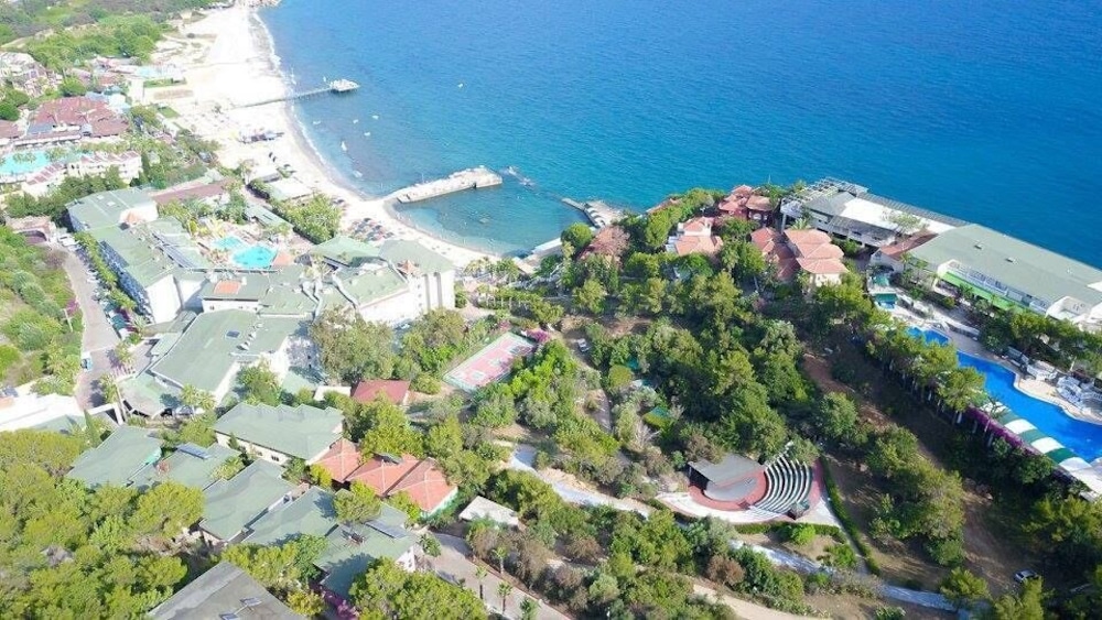 Senza Garden Holiday Club