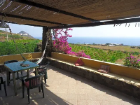 Agriturismo Zibibbodoro Hôtels à : Pantelleria