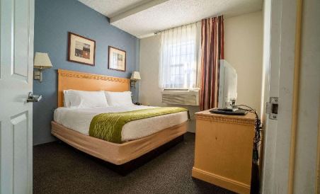 Holiday Inn Express & Suites Englewood - Denver South - Housity