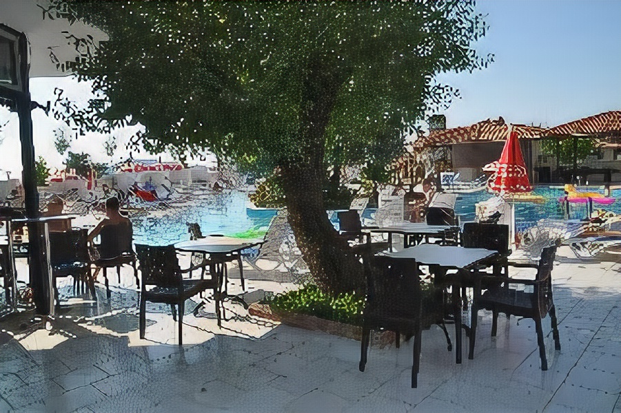 Sunshine Holiday Resort