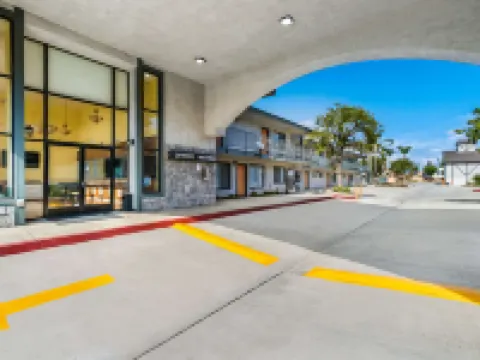 Hotel Hacienda at Ontario Ranch Hotels in Ontario