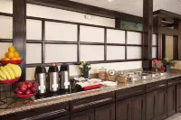 Ramada by Wyndham Newark/Wilmington - servizio colazione