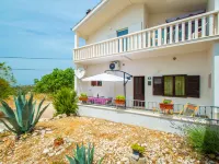 Josip - Homestays