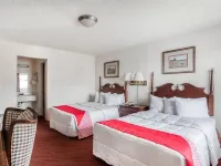Studio Suites Hotels near Copernicus Park