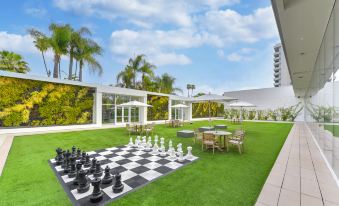 The Beverly Hilton